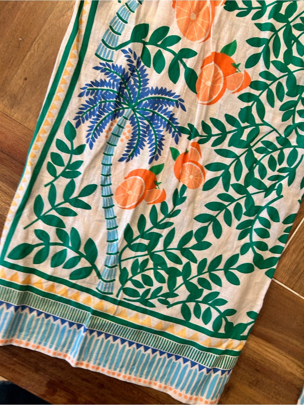 Tropical Orange Palm Two-Piece Set. C&C California. Large. - Picture 9 of 10